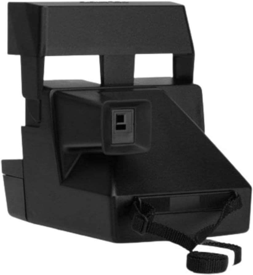 Polaroid 600 Model 640 Instant Film Camera (Black) with 8 Instant Photographs