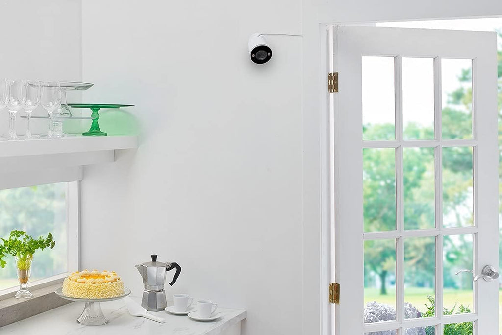 Lorex 2K Indoor/Outdoor Spotlight Camera | No Monthly Fees | 32GB MicroSD Included | Color Night Vision | 2-Way Talk | Person, Vehicle, & Animal Detection | IP65 Weatherproof | White