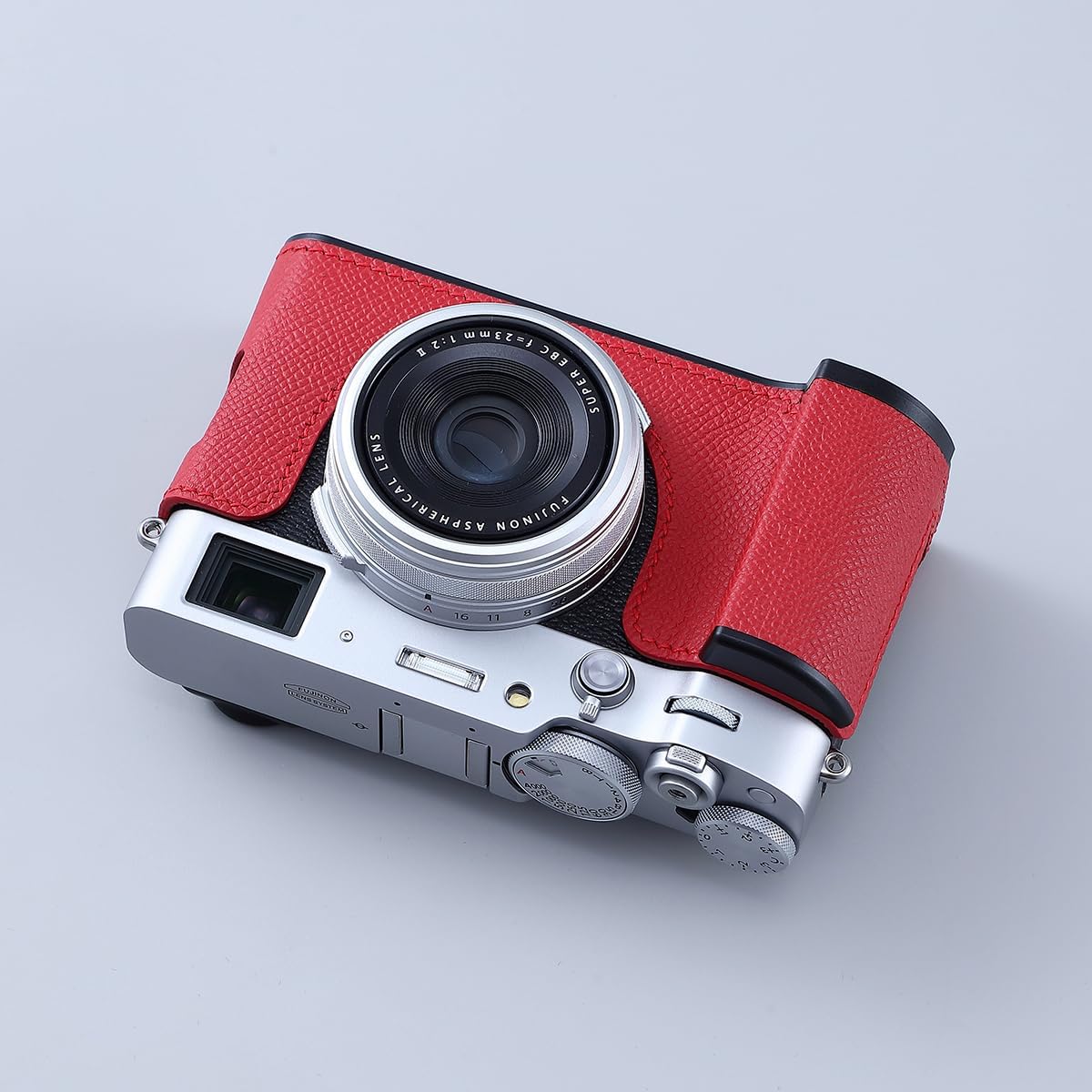 Camera Half Case for Fujifilm Fuji X100VI,Vintage Metal Genuine Leather Instant Camera Protective Cases Stylish Portable Shockproof (Red)