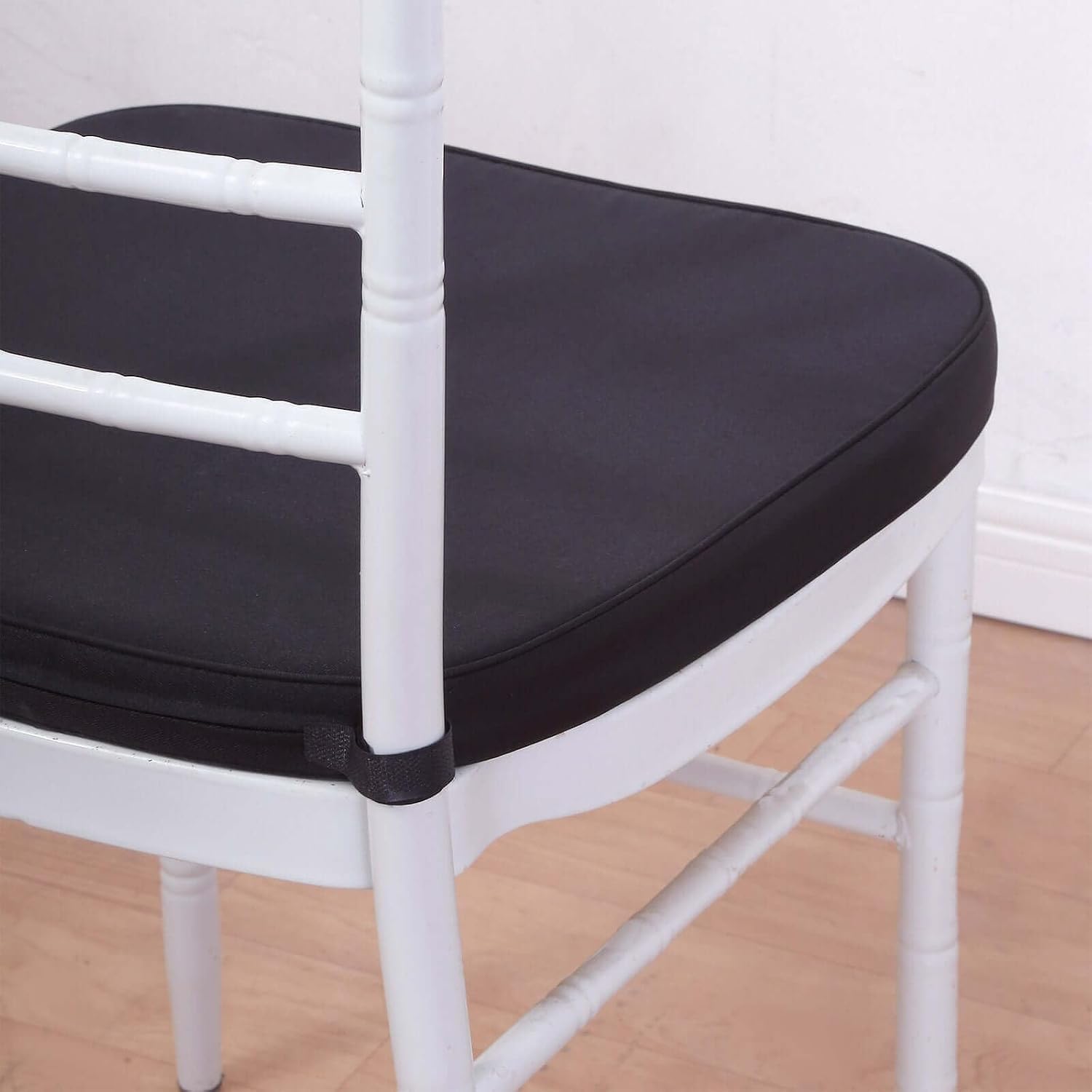 Efavormart 100 PCS2 Thick Black Chiavari Chair Pad, Memory Foam Seat Cushion with Ties and Removable Cover