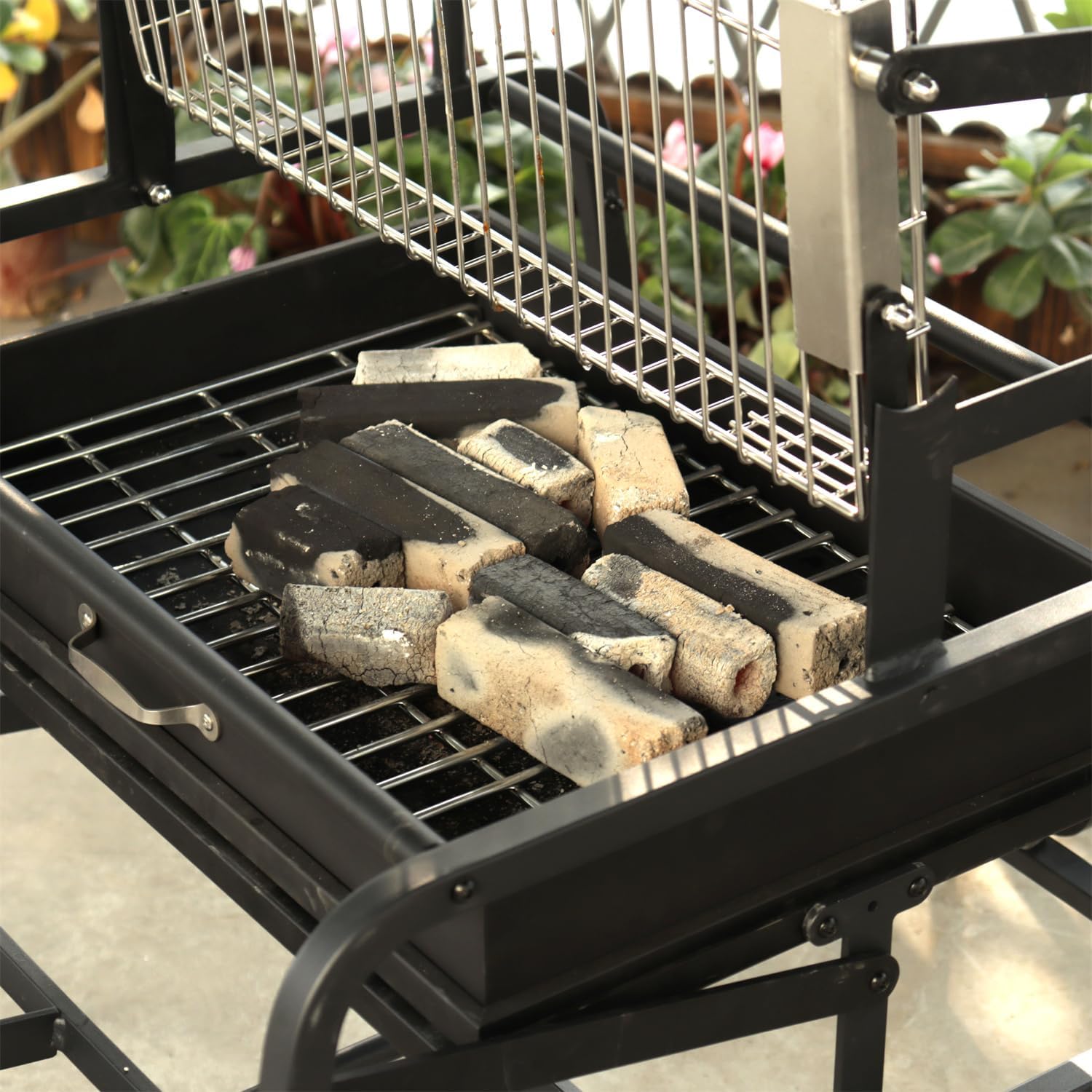 360° Rotating Charcoal Grills, Stainless Steel Flipping Barbecue Grill Portable BBQ Skewer Folded Camping Lightweight Smoker Barbecue for Picnics Garden Beach Party