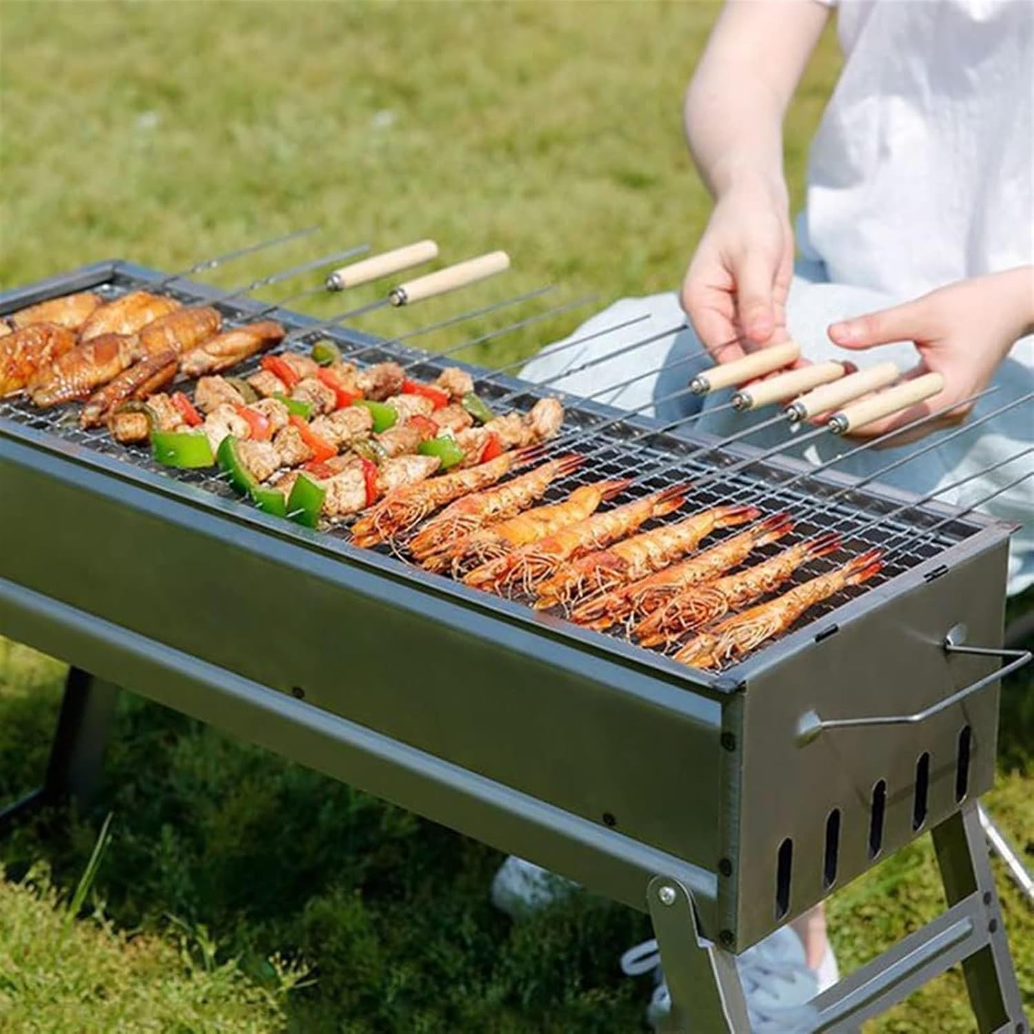 Portable Charcoal Grill Outdoor Folding Charcoal Barbecue Grill Portable for Garden Camping Family Dinners BBQ Grill for Outdoor(50 * 47 * 23cm)