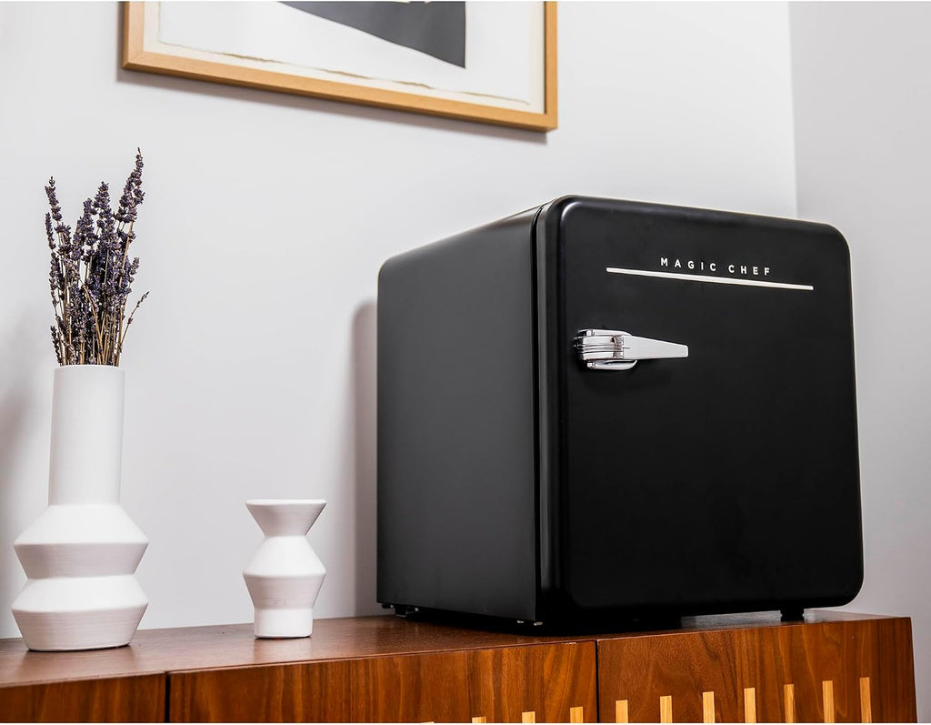 Magic Chef 17.5 in. 1.6 cu.ft. Retro Mini Refrigerator in Black, Without Freezer