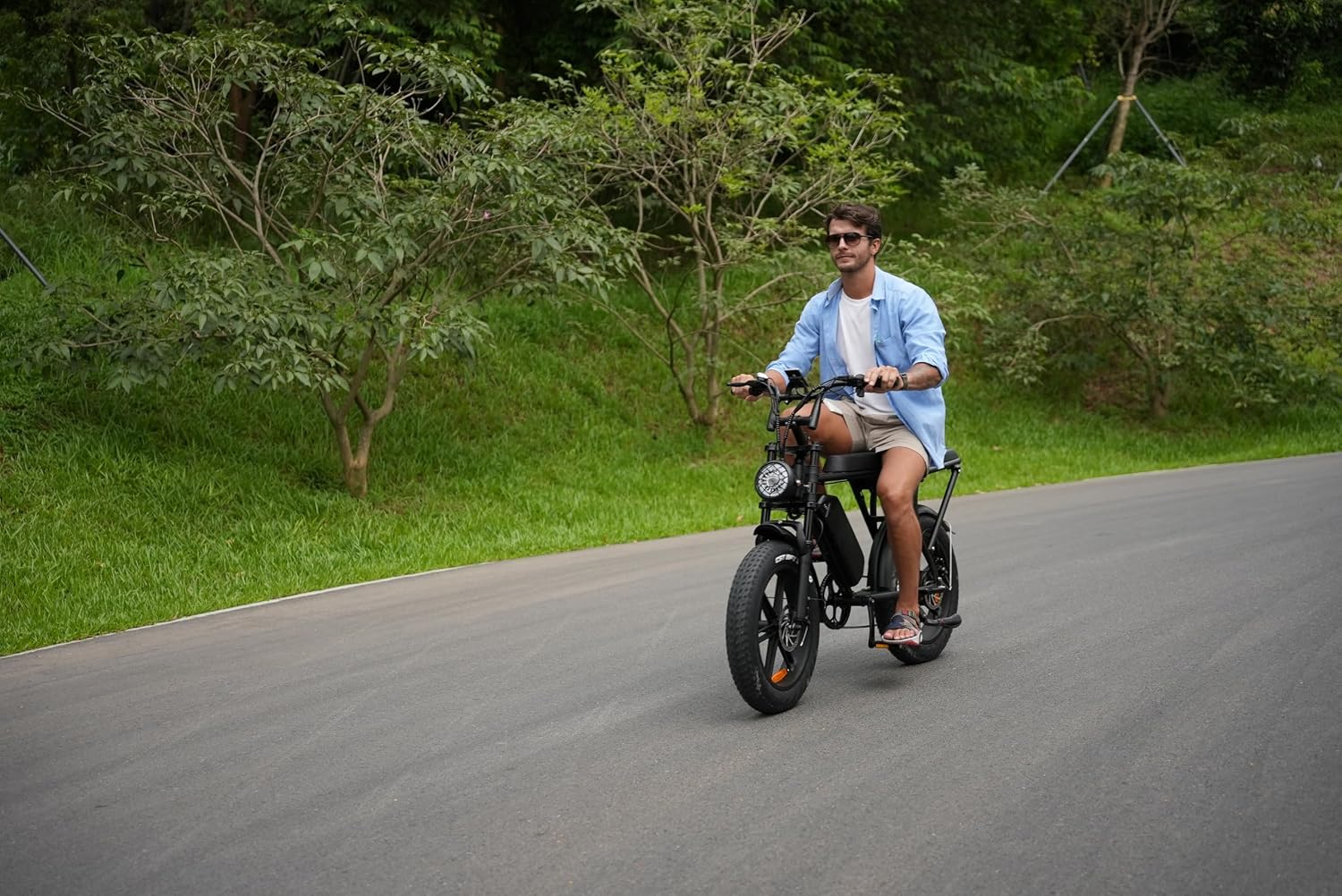 Hipatoo V8/V8 MAX Electric Bike for Adults, Long Seat Dirt Bike with 20' Fat Tire, E-Bike 2 Seater Max 31MPH, 15/30AH Battery, Moped Style Ebike for Snow, Mountains, Road, Dual Disc/Hydraulic Brakes