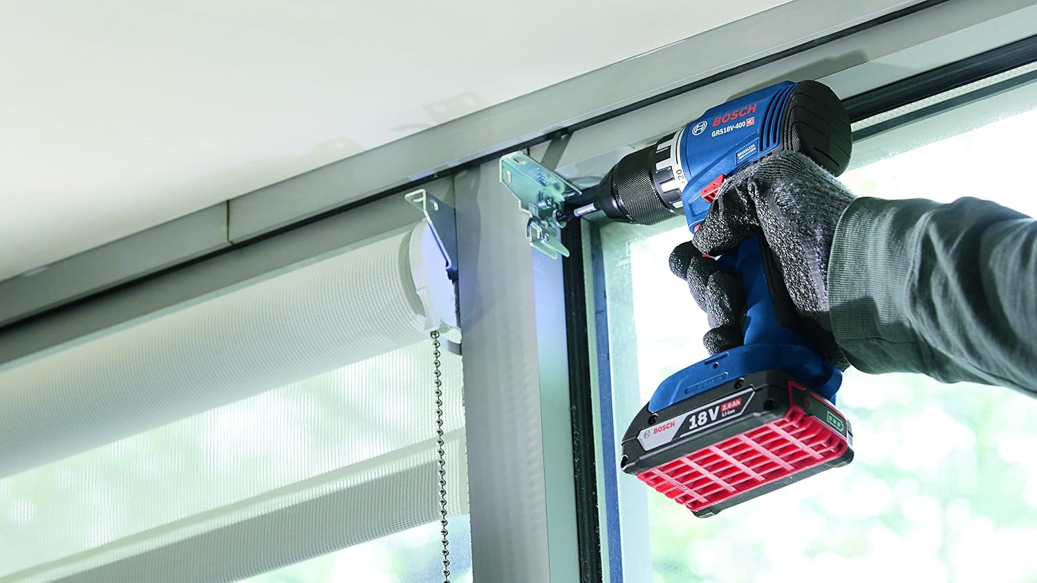 BOSCH GXL18V-27B22 Power Tool Combo Kit - 18V Brushless Compact 1/2 In. Cordless Drill Driver and 1/4 In. Hex Impact Driver (Includes: Two 2.0Ah Batteries, 18V Charger, and Carrying Tool Bag)