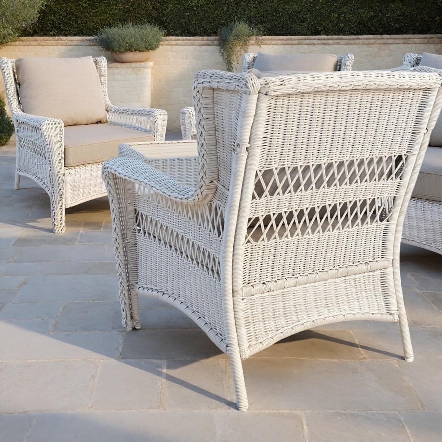 Park Meadow Outdoor Wicker Club Chair, All-Weather HDPE Patio Dining Chair with 4' Taupe Beige Cushions